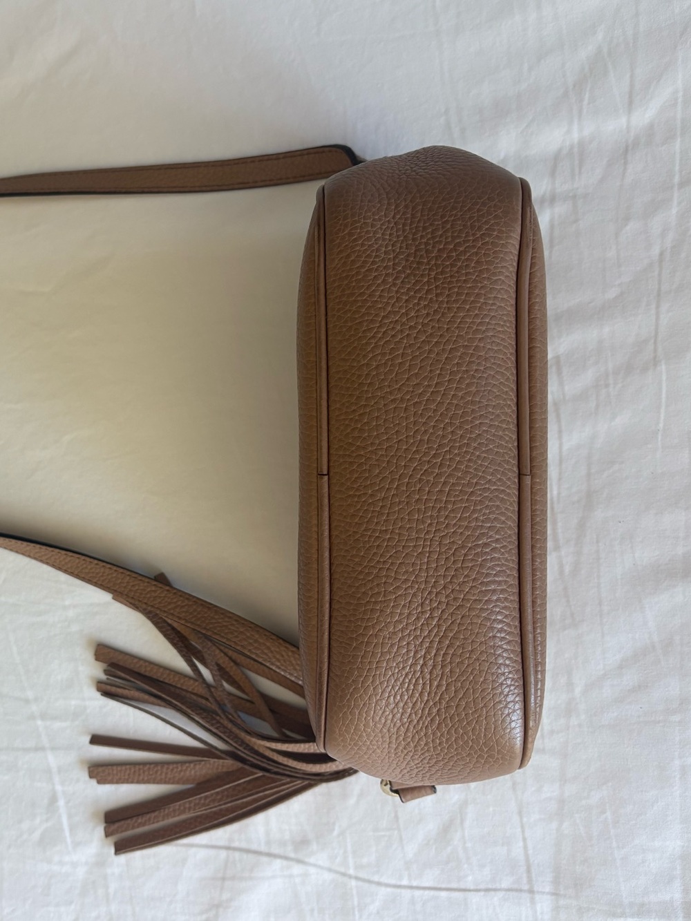 Gucci Soho Disco Pebbled Leather Crossbody Bag Beige Tassel - Picture 5 of 10